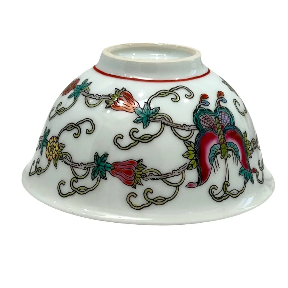 VINTAGE 1960s PORCELAIN CHINESE RICE BOWL WITH FLOWERS AND BUTTERFLIES